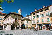 Orta San Giulio. Palazzo della Comunit 